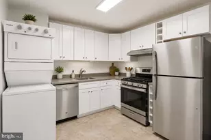 9906 Walker House Rd, Montgomery Village, MD 20886 - Photo 5