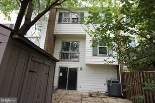 9302 Frostburg Way, Montgomery Village, MD 20886 - Photo 3
