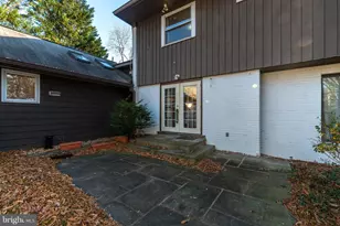 9322 W Parkhill Dr, Bethesda, MD 20814 - Photo 27