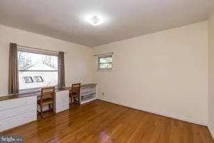 9322 W Parkhill Dr, Bethesda, MD 20814 - Photo 15
