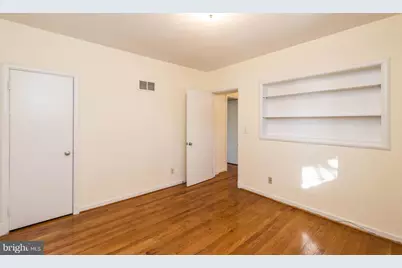 9322 W Parkhill Drive, Bethesda, MD 20814 - Photo 5
