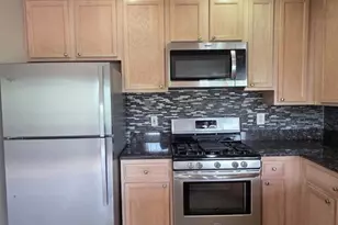 353 Fallsgrove Dr, Rockville, MD 20850 - Photo 15