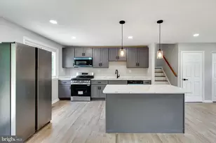 10301 Bloom Dr, Damascus, MD 20872 - Photo 11
