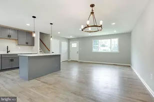 10301 Bloom Dr, Damascus, MD 20872 - Photo 9