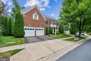 21201 Hickory Forest Way, Germantown, MD 20876 - Photo 3