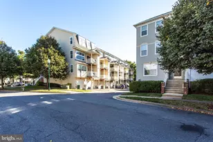 12975 Pinnacle Dr, Germantown, MD 20874 - Photo 3