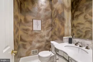 11123 Potomac Crest Dr, Potomac, MD 20854 - Photo 15