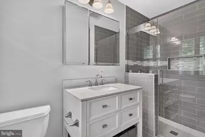 6905 Stonewood Court, Rockville, MD 20852 - Photo 15