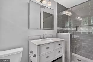 6905 Stonewood Ct, Rockville, MD 20852 - Photo 15