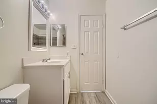 18519 Boysenberry Dr, Gaithersburg, MD 20879 - Photo 23