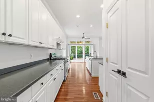 22409 Brook Point Way, Clarksburg, MD 20871 - Photo 23