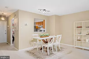 18726 Pikeview Dr, Germantown, MD 20874 - Photo 9