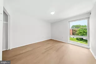 2202 Greenery Ln, Silver Spring, MD 20906 - Photo 15