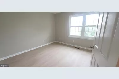 8413 Meadow Green Way, Gaithersburg, MD 20877 - Photo 15