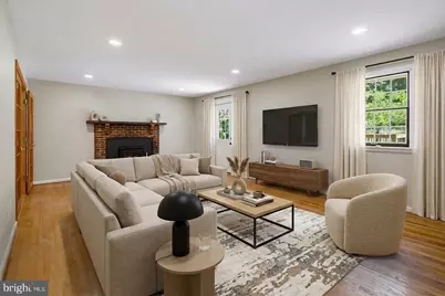 25509 Jonnie Court, Gaithersburg, MD 20882 - Photo 3