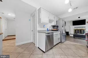 10725 Wayridge Dr, Montgomery Village, MD 20886 - Photo 17