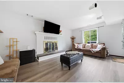 10725 Wayridge Drive, Montgomery Village, MD 20886 - Photo 11