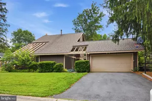 10725 Wayridge Dr, Montgomery Village, MD 20886 - Photo 1