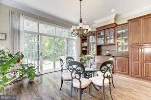 9909 Avenel Farm Dr, Potomac, MD 20854 - Photo 11