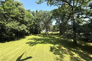 8611 Oakmont St, Gaithersburg, MD 20877 - Photo 3