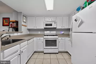 11710 Old Georgetown Road #225, North Bethesda, MD 20852 - Photo 11