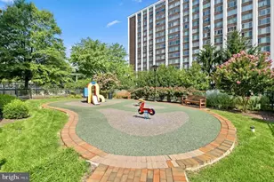 11710 Old Georgetown Rd, North Bethesda, MD 20852 - Photo 43