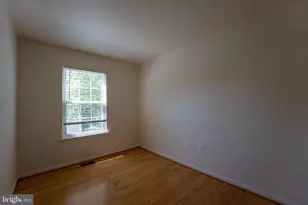 18246 Fox Chase Cir, Olney, MD 20832 - Photo 13