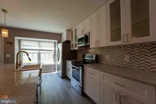 18246 Fox Chase Cir, Olney, MD 20832 - Photo 7