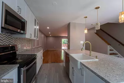 18246 Fox Chase Circle, Olney, MD 20832 - Photo 5