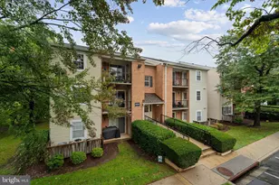 18334 Streamside Dr, Gaithersburg, MD 20879 - Photo 3