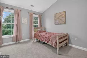 105 Crofton Hill Ln, Rockville, MD 20850 - Photo 21