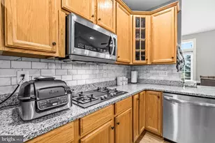 13231 Dutrow Dr, Clarksburg, MD 20871 - Photo 3