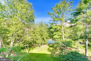 10300 Westlake Dr, Bethesda, MD 20817 - Photo 21