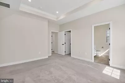 19753 Green Village Drive, Montgomery Village, MD 20886 - Photo 17