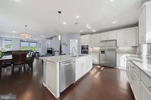 11 Fairbanks Dr, Gaithersburg, MD 20877 - Photo 15