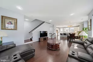 11 Fairbanks Dr, Gaithersburg, MD 20877 - Photo 7