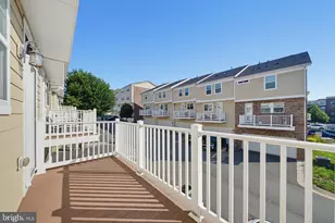 11 Fairbanks Dr, Gaithersburg, MD 20877 - Photo 31