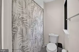 6106 Swansea St, Bethesda, MD 20817 - Photo 39