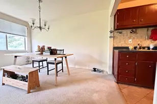 10201 Grosvenor Pl, Rockville, MD 20852 - Photo 5