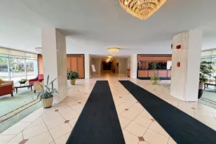 10201 Grosvenor Pl, Rockville, MD 20852 - Photo 25