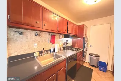 10201 Grosvenor Place #320, Rockville, MD 20852 - Photo 3