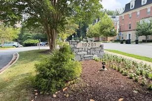 10201 Grosvenor Pl, Rockville, MD 20852 - Photo 23