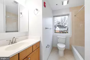 711 Lamberton Dr, Silver Spring, MD 20902 - Photo 41