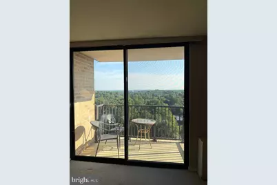 118 Monroe Street #118-14, Rockville, MD 20850 - Photo 11