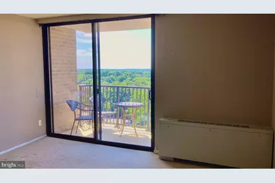 118 Monroe Street #118-14, Rockville, MD 20850 - Photo 5