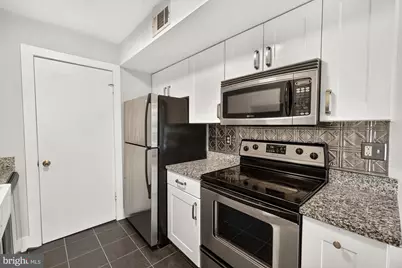 20208 Shipley Terrace #302, Germantown, MD 20874 - Photo 15