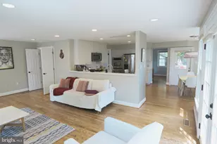 4536 Fairfield Dr, Bethesda, MD 20814 - Photo 9