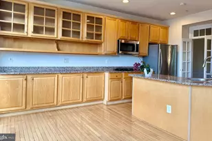 6130 Stonehenge, North Bethesda, MD 20852 - Photo 5
