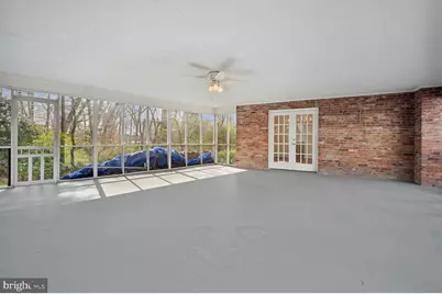 5801 Hillburne Way, Chevy Chase, MD 20815 - Photo 17