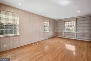 5801 Hillburne Way, Chevy Chase, MD 20815 - Photo 13